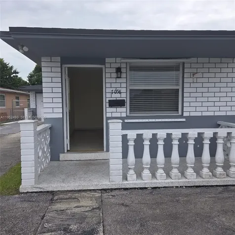 7056 SW 22nd Street Miami FL 33155