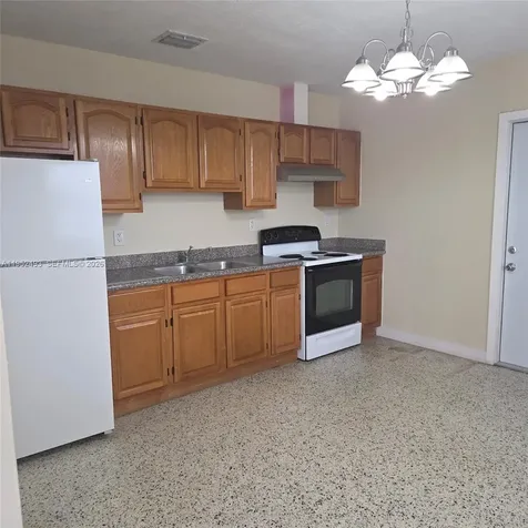 7056 SW 22nd Street Miami FL 33155