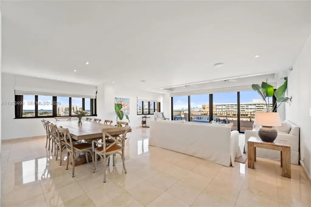 251 Crandon Boulevard Key Biscayne FL 33149