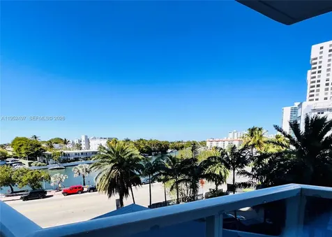 2401 Collins Avenue Miami Beach FL 33140
