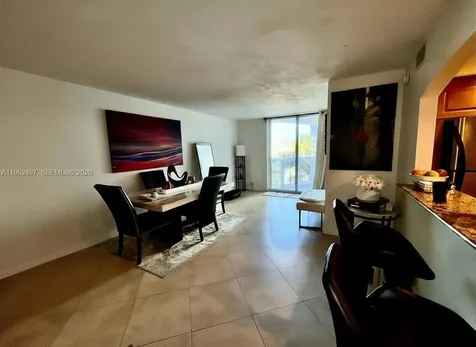 2401 Collins Avenue Miami Beach FL 33140