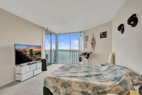 7601 E Treasure Drive North Bay Village FL 33141