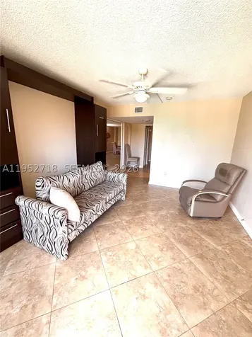 2806 N 46th Avenue Hollywood FL 33021