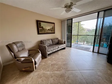 2806 N 46th Avenue Hollywood FL 33021