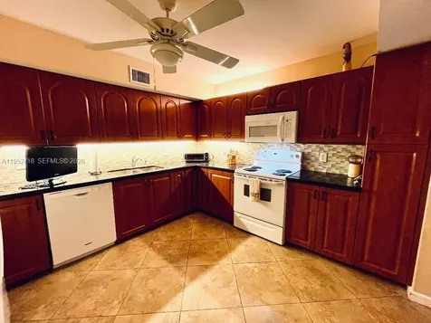2806 N 46th Avenue Hollywood FL 33021