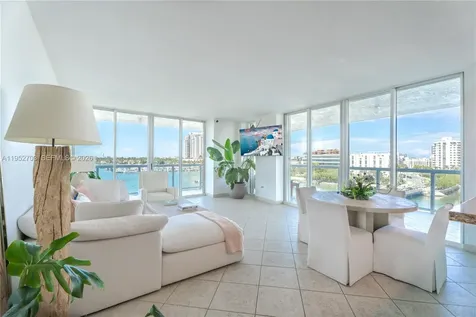 10 Venetian Way Miami Beach FL 33139