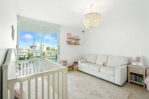 10 Venetian Way Miami Beach FL 33139