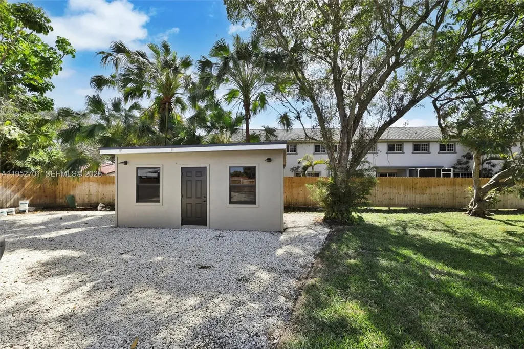 3560 NW 99th Avenue Coral Springs FL 33065