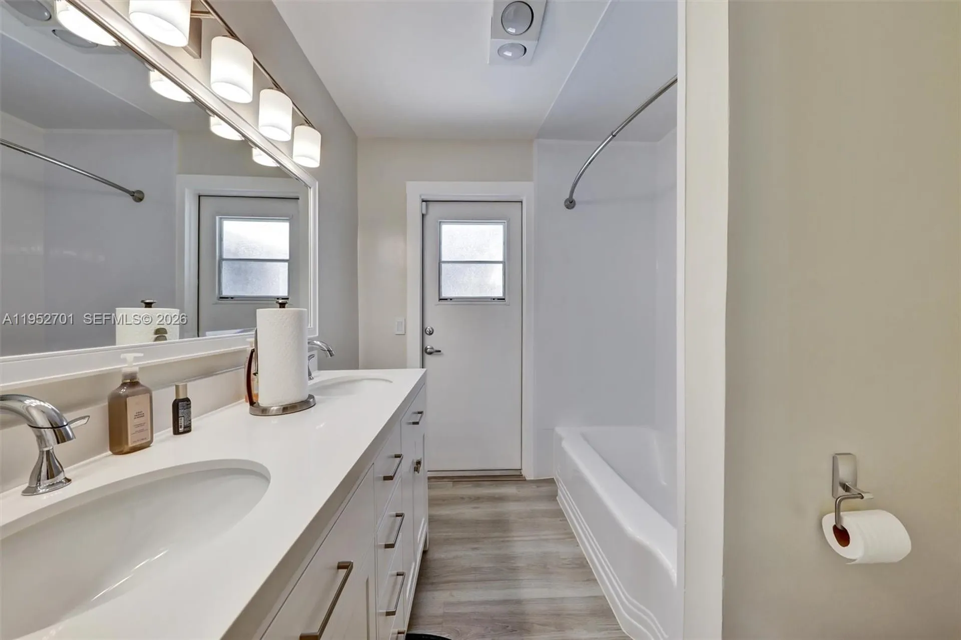 3560 NW 99th Avenue Coral Springs FL 33065