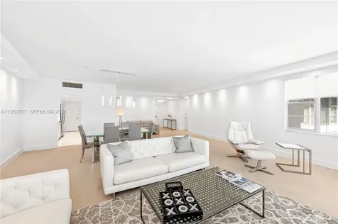 5255 Collins Avenue Miami Beach FL 33140