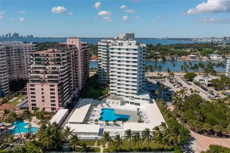 5255 Collins Avenue Miami Beach FL 33140