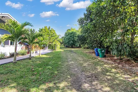 37225 SW 214th Avenue Homestead FL 33034