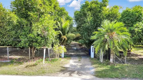 37225 SW 214th Avenue Homestead FL 33034