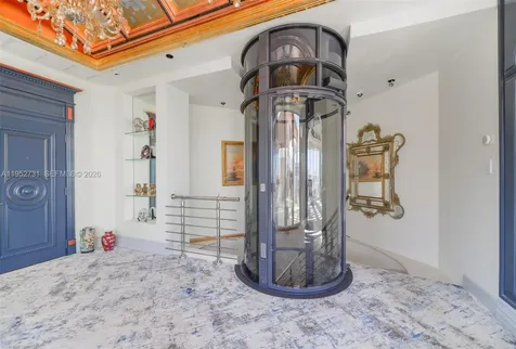 2800 Island Boulevard Aventura FL 33160