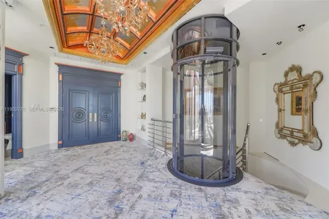 2800 Island Boulevard Aventura FL 33160