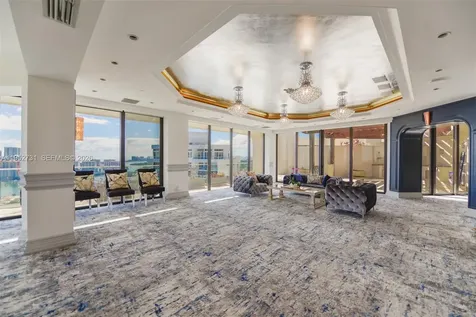 2800 Island Boulevard Aventura FL 33160