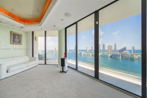 2800 Island Boulevard Aventura FL 33160