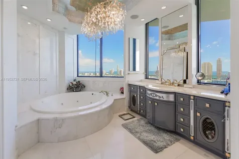 2800 Island Boulevard Aventura FL 33160