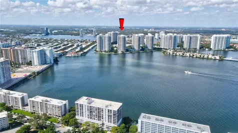 2800 Island Boulevard Aventura FL 33160