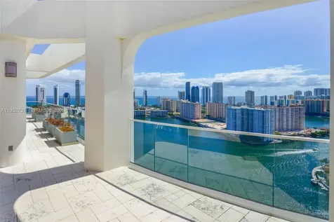 2800 Island Boulevard Aventura FL 33160