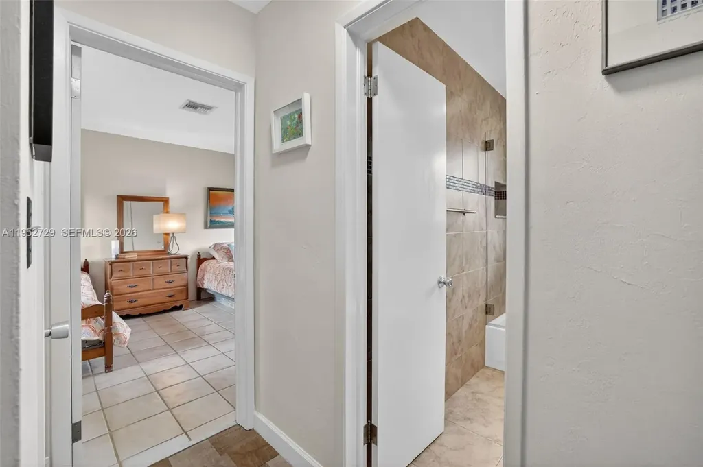 1004 Orange Isle Fort Lauderdale FL 33315