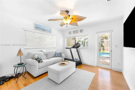 550 NE 5th Street Pompano Beach FL 33060