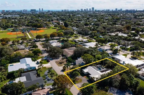 550 NE 5th Street Pompano Beach FL 33060