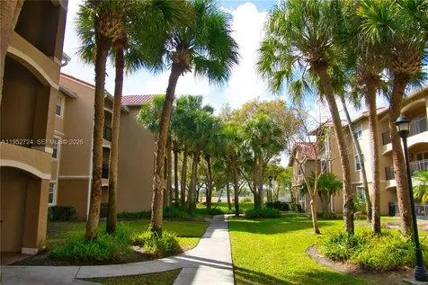 215 SW 117th Terrace Pembroke Pines FL 33025