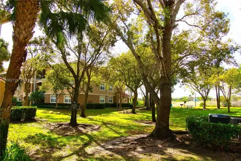 215 SW 117th Terrace Pembroke Pines FL 33025