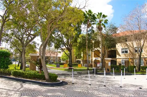 215 SW 117th Terrace Pembroke Pines FL 33025