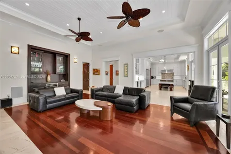 6900 SW 115th Street Pinecrest FL 33156