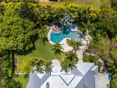 6900 SW 115th Street Pinecrest FL 33156