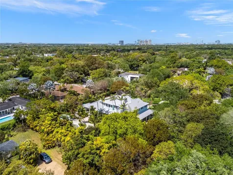 6900 SW 115th Street Pinecrest FL 33156