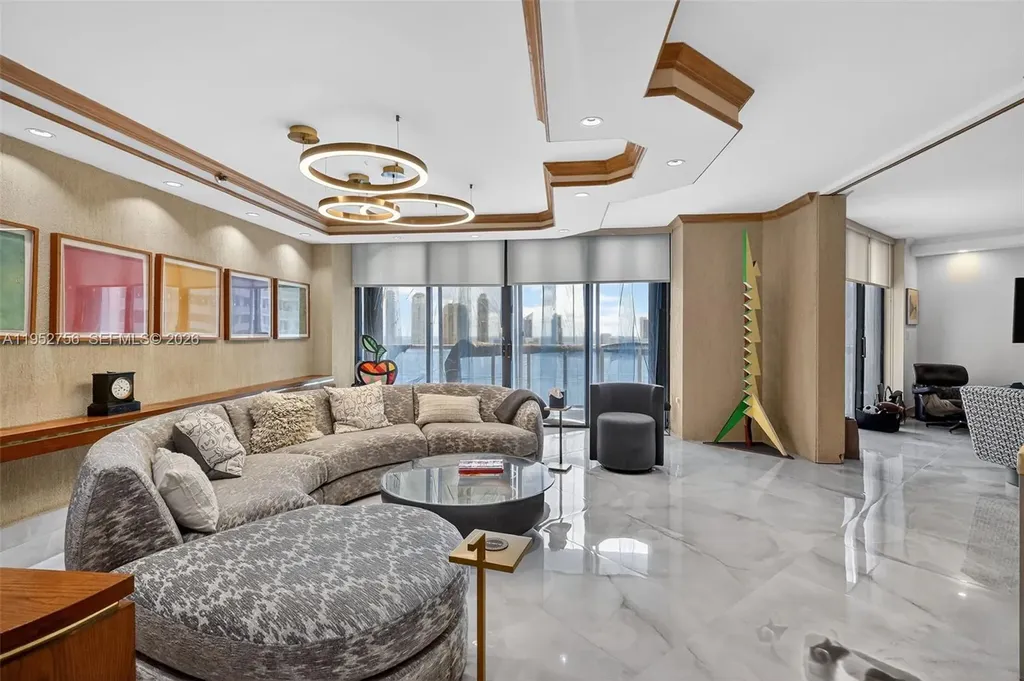 4000 Island Boulevard Aventura FL 33160