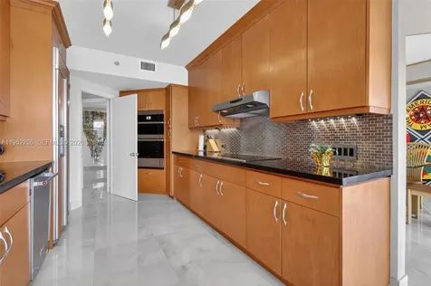4000 Island Boulevard Aventura FL 33160