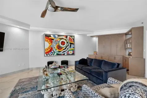 4000 Island Boulevard Aventura FL 33160