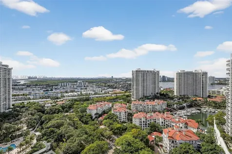 4000 Island Boulevard Aventura FL 33160