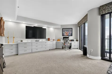 4000 Island Boulevard Aventura FL 33160