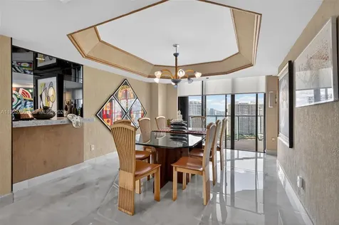 4000 Island Boulevard Aventura FL 33160
