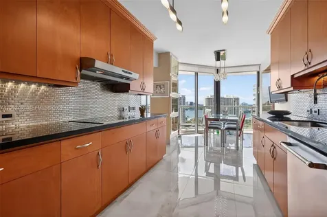 4000 Island Boulevard Aventura FL 33160