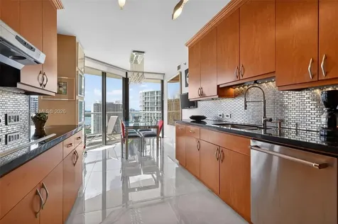 4000 Island Boulevard Aventura FL 33160