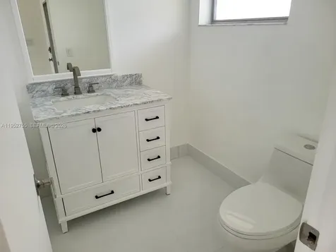 851 NE 14th Avenue Hallandale Beach FL 33009