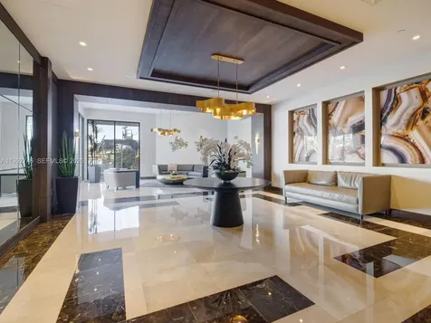 20505 E Country Club Drive Aventura FL 33180