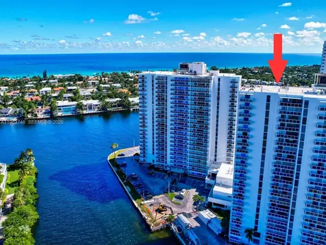 20505 E Country Club Drive Aventura FL 33180