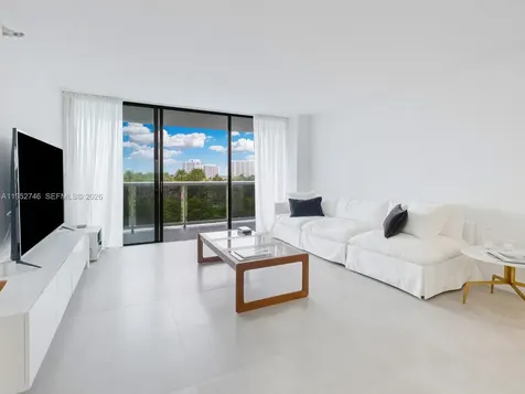 20505 E Country Club Drive Aventura FL 33180