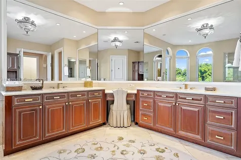 849 Harbour Isle Place Palm Beach Gardens FL 33410
