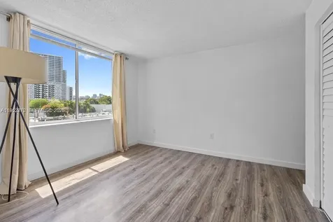 1720 NW N River Drive Miami FL 33125