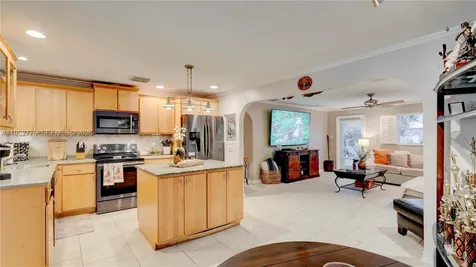 150 Azalea Street Plantation Key FL 33070