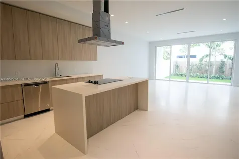3374 Day Avenue Miami FL 33133