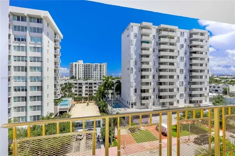 1340 Lincoln Road Miami Beach FL 33139